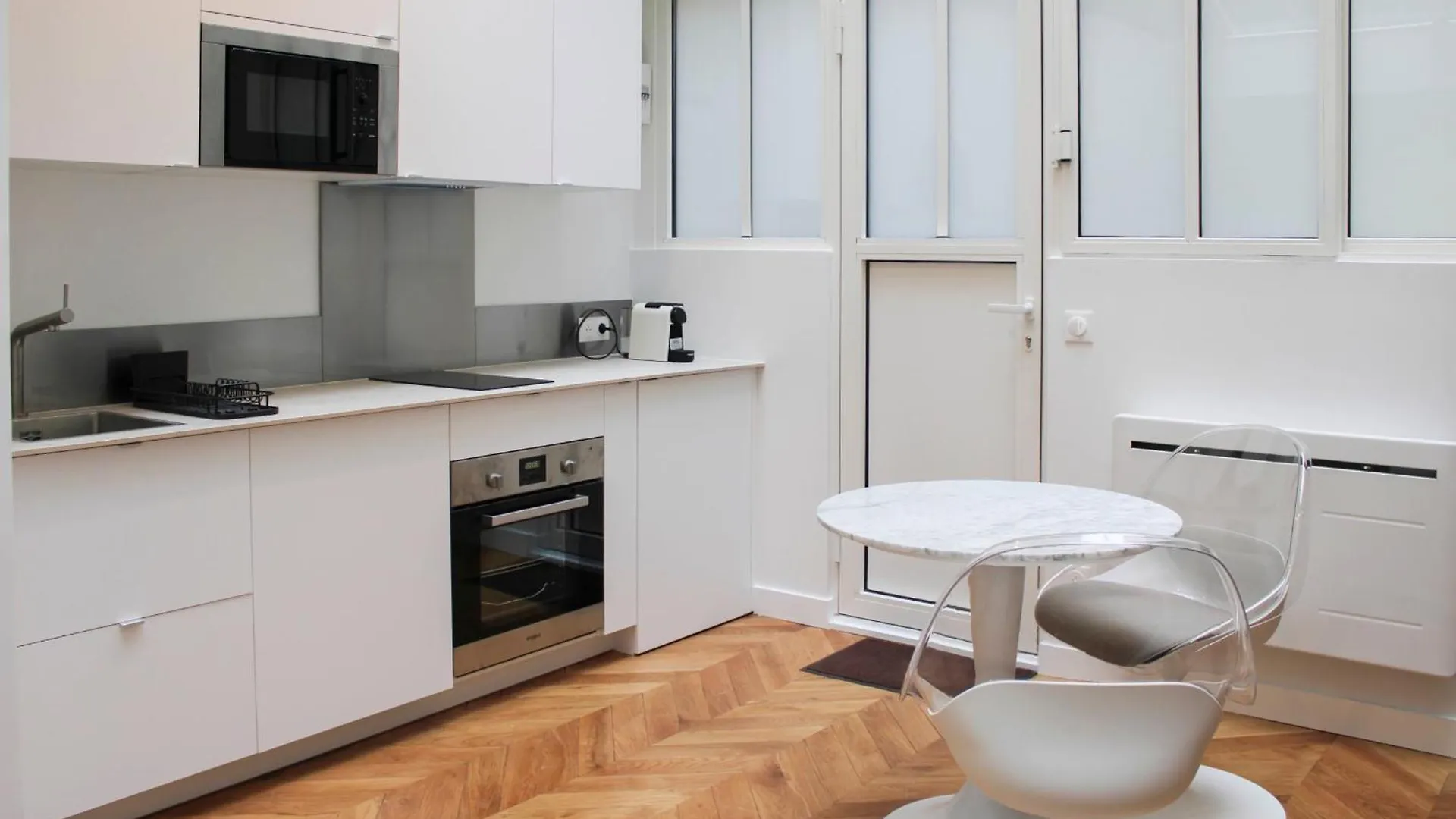 Warm 18M Ideal For Couple In Paris 0*,
